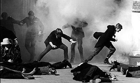 2011-634576467054223023-422